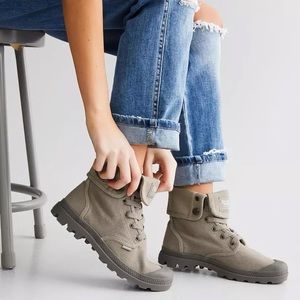 Palladium Women’s ‘Baggy’ Boots - Titanium/High Rise